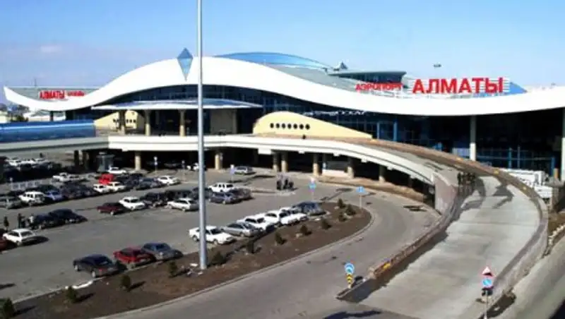 В аэропорту Алматы задержали три авиарейса