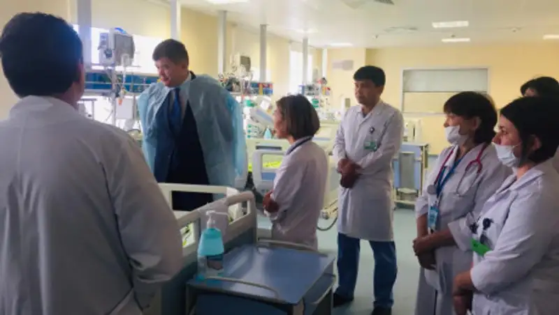 Состояние маленького пациента из Арыси остается крайне тяжелым