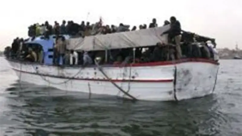 У берегов Ливии затонуло судно с 250 иммигрантами