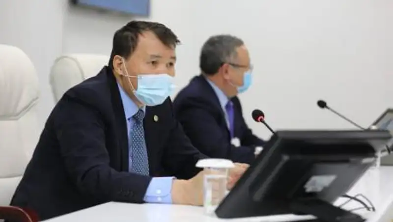 Алик Шпекбаев: Мы обязаны не только слышать чаяния граждан, но и оперативно решать их проблемы