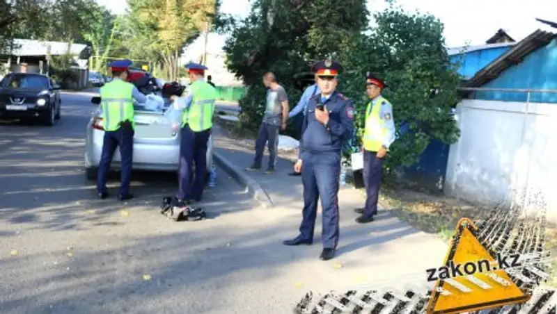 Закладчика синтетических наркотиков поймали в Алматы