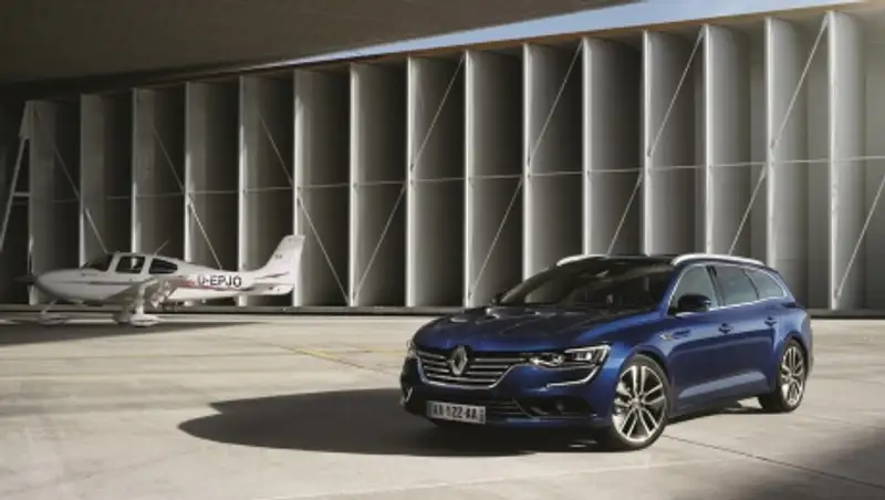 Renault представил новый универсал D-класса