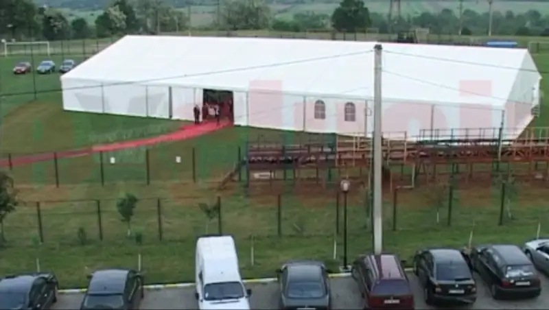 Румынский клуб не сыграл на своей арене из-за свадьбы дочери мэра