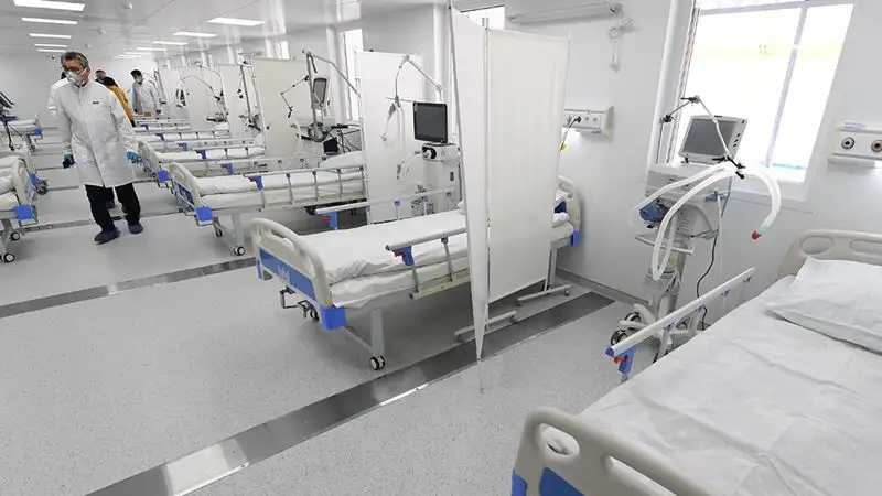 В Костанае мальчик попал в реанимацию после падения на него футбольных ворот