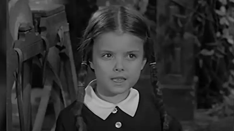 Скончалась актриса, сыгравшая Уэнсдей в "Семейке Аддамс"