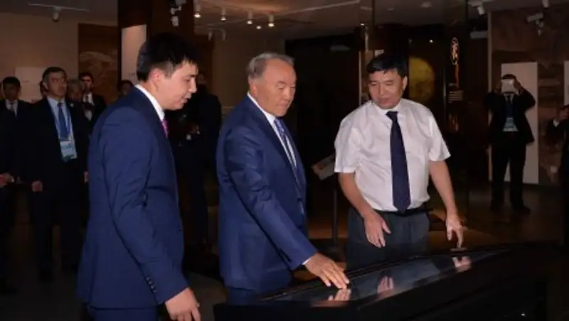 В сети появилось видео рабочего визита Нурсултана Назарбаева в КНР