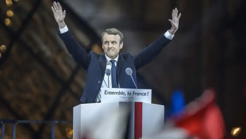 Макрон одержал уверенную победу на президентских выборах во Франции