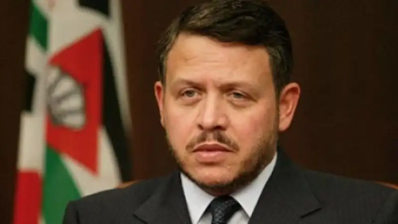 Король Иордании покинул Давос для участия в похоронах