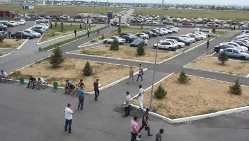 В Алматы при долге по налогу в 1 млн тенге владелец авто смог снять ее с учета