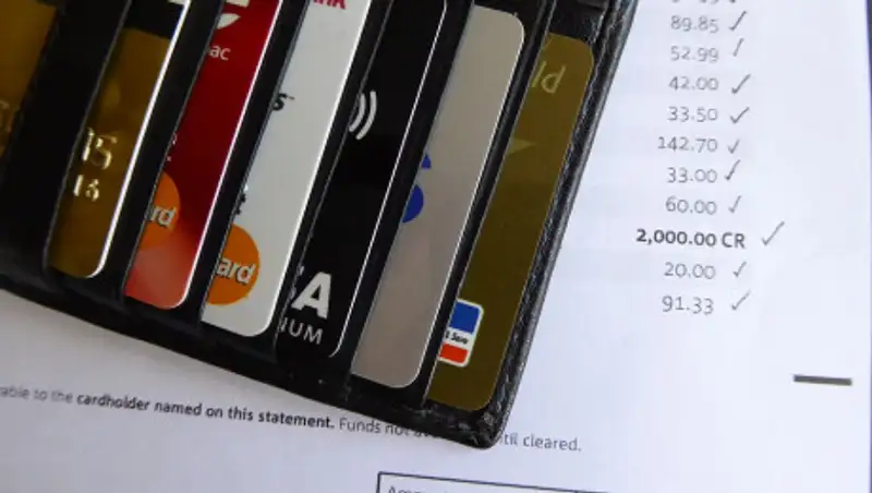 Житель Семея оформил три онлайн-кредита на сожительницу