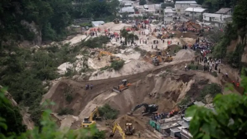 Число жертв оползня в Гватемале увеличилось до 280 человек