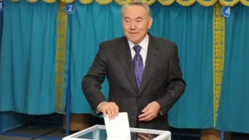 Президент &#1178;Р Парламенті М&#1241;жілісі ж&#1241;не елорда м&#1241;слихаты депутаттары сайлауында дауыс берді