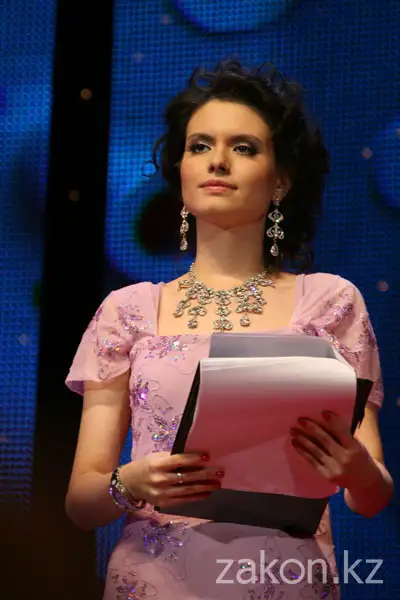 На МКФ «Евразия 2012» гран-при не вручили На МКФ «Евразия 2012» гран-при не вручили, фото - Новости Zakon.kz от 22.09.2012 04:42