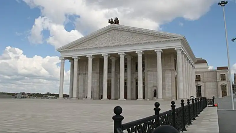 Фортепианный дуэт «Lotus Bleu» выступит на сцене «Астана Опера»