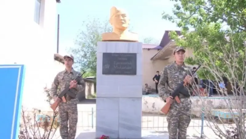 На малой родине героя в Шымкенте установлен памятник