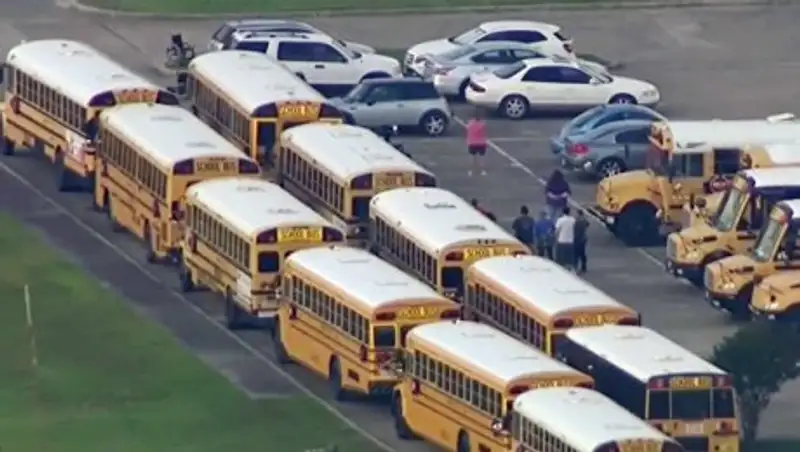 При стрельбе в техасской школе погибли восемь человек