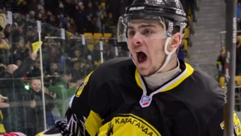 «Сарыарка» обыграла «Химик» в матче ВХЛ