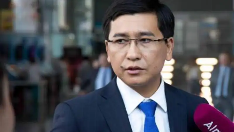 Министру образования и науки РК сделали прививку от коронавируса