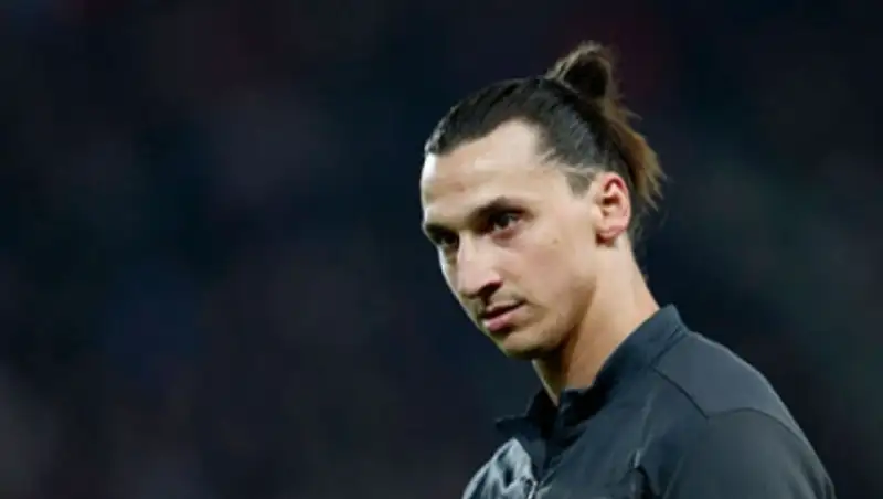 Ибрагимович назвал фарсом и позором свою дисквалификацию за слова о «дерьмовой стране»