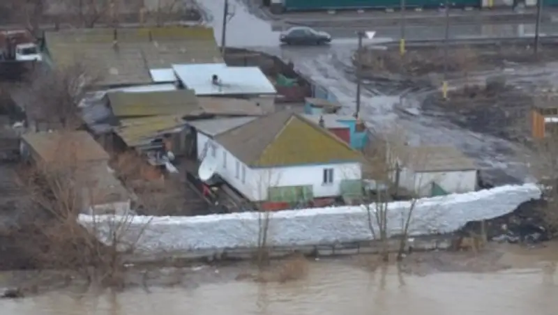 Возможную причину прорыва дамбы в Атбасаре назвали в Минсельхозе