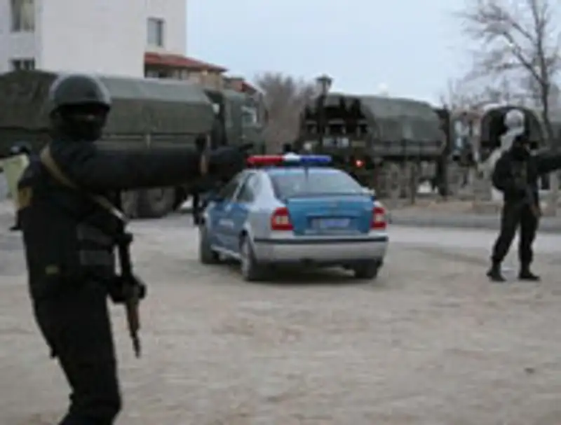 Обстановка в Жанозене остается стабильной - Генпрокуратура РК, фото - Новости Zakon.kz от 20.12.2011 17:18