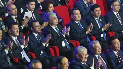 Посетил концерт отечественных мастеров искусств, фото - Новости Zakon.kz от 26.11.2022 20:41