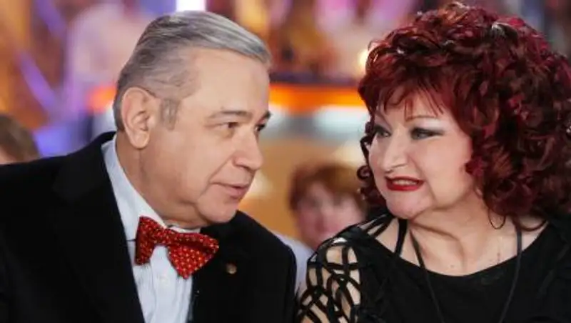 СМИ: Из-за развода счета Петросяна арестованы