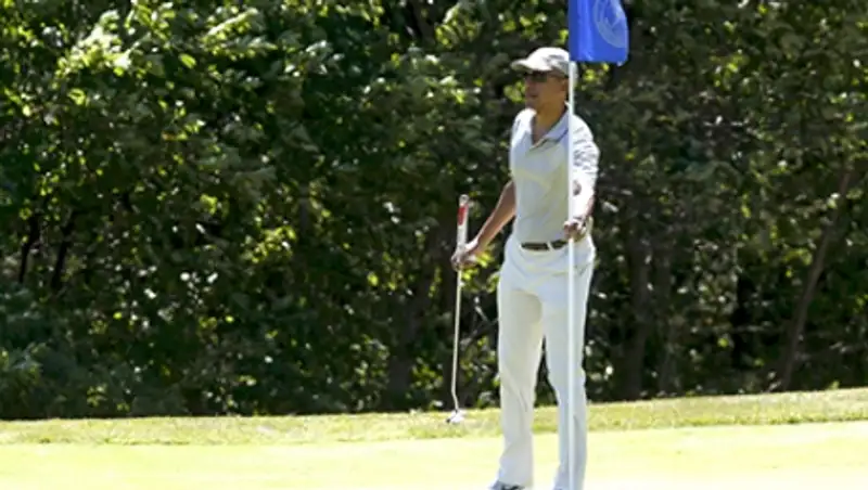 Обама свыше тысячи часов президентства провел за игрой в гольф