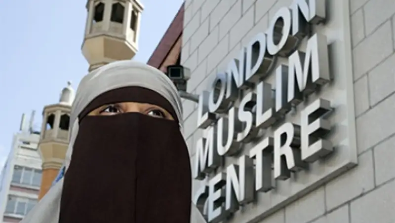 Британские мусульманки пожаловались на нападения после терактов в Париже