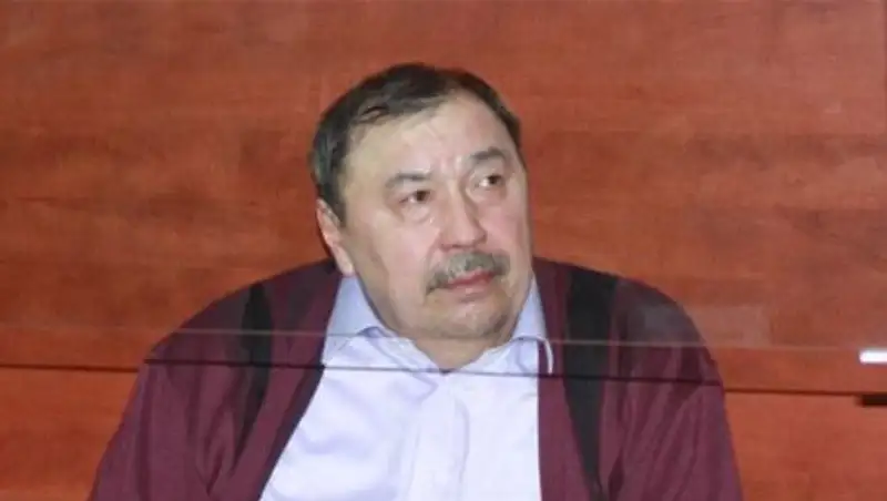 Суд условно-досрочно освободил Утембаева, осужденного за пособничество в убийстве Сарсенбаева
