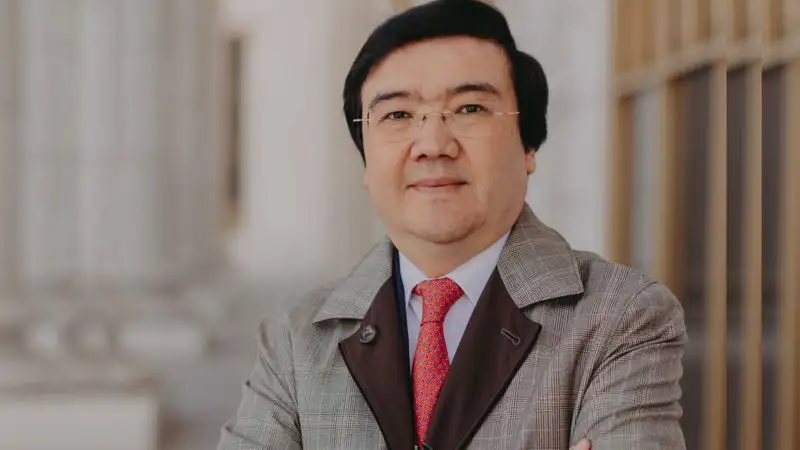 Путин наградил директора театра "Астана Опера" Галыма Ахмедьярова медалью Пушкина