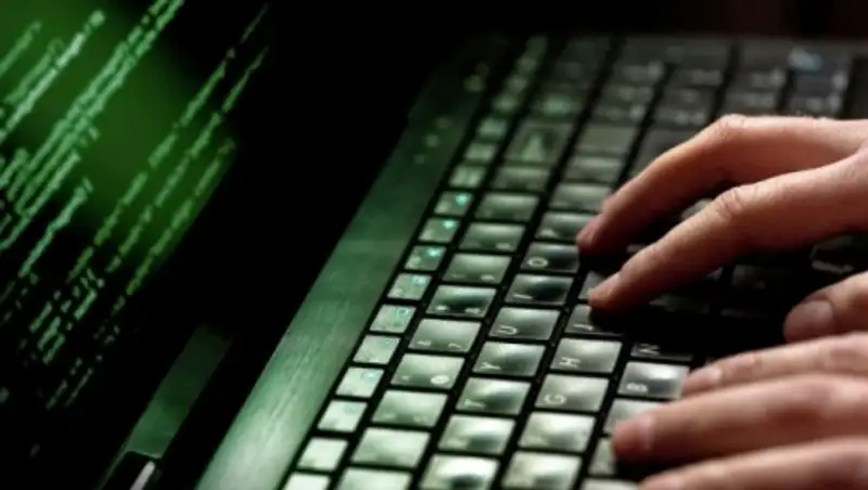 Хакеры ИГ взломали 54 тысячи аккаунтов в Twitter и разместили телефоны глав ЦРУ и ФБР