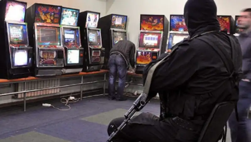 В Туркестанской области ОПГ "крышевала" незаконные игорные заведения