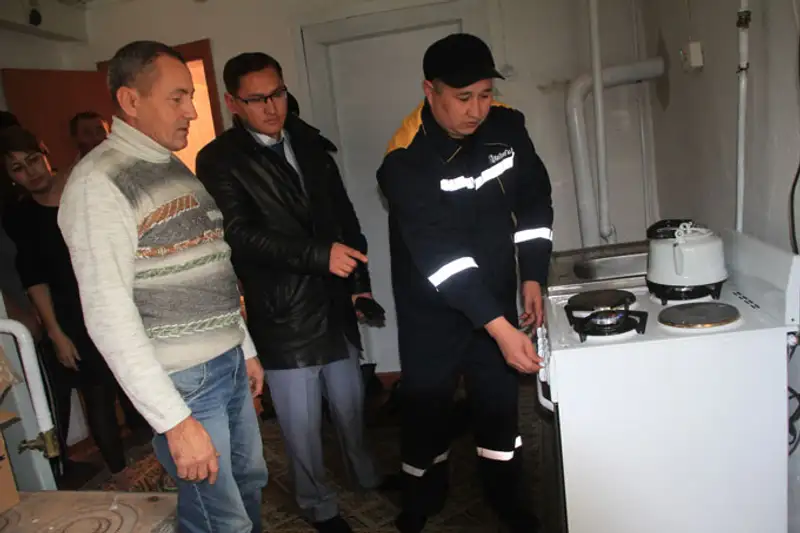 «КазТрансГаз Аймак» подал газ первым потребителям города Зайсан «КазТрансГаз Аймак» подал газ первым потребителям города Зайсан, фото - Новости Zakon.kz от 08.11.2013 22:25