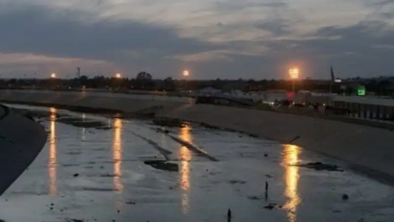 Депортированный из США мексиканец покончил с собой на границе