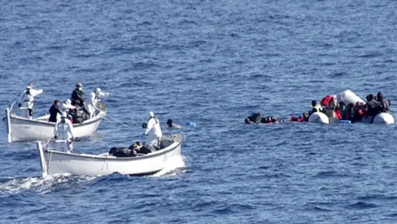 Более 400 мигрантов утонули в Средиземном море