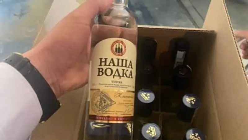 Колоссальное количество поддельной водки нашли на заводе в Алматинской области