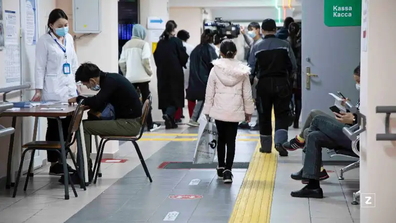 В Казахстане продолжает снижаться заболеваемость COVID-19