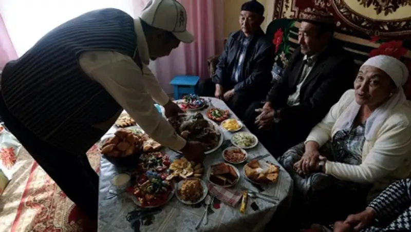 Президент призвал казахов не делиться по родам