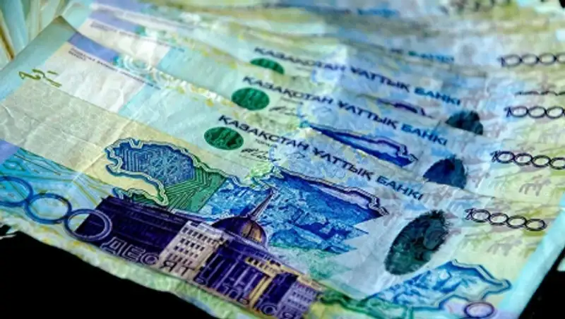 Школьница отсудила 500 тыс тг за моральный вред от наезда в ВКО