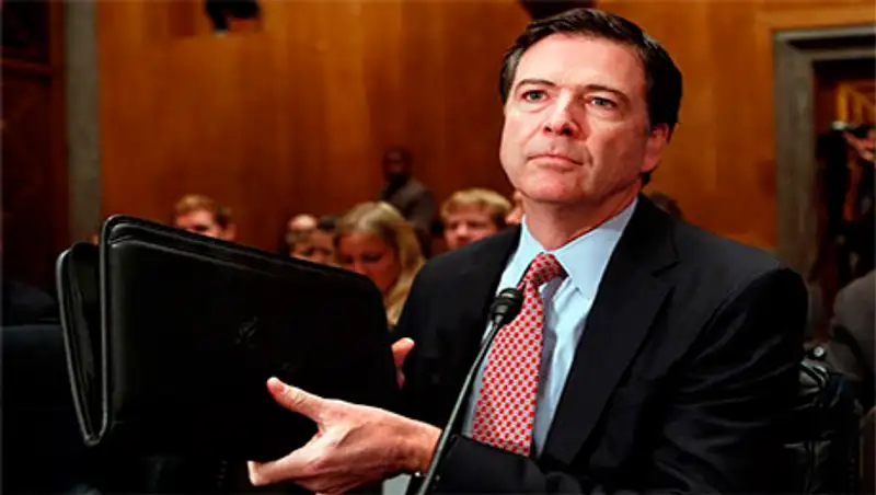 Сноуден выступил против отставки директора ФБР Джеймса Коми