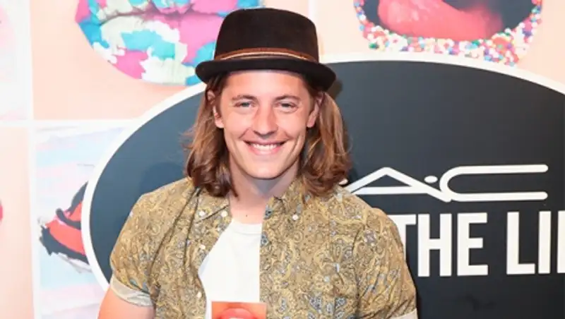 Сын Саркози закрутил роман с дагестанкой