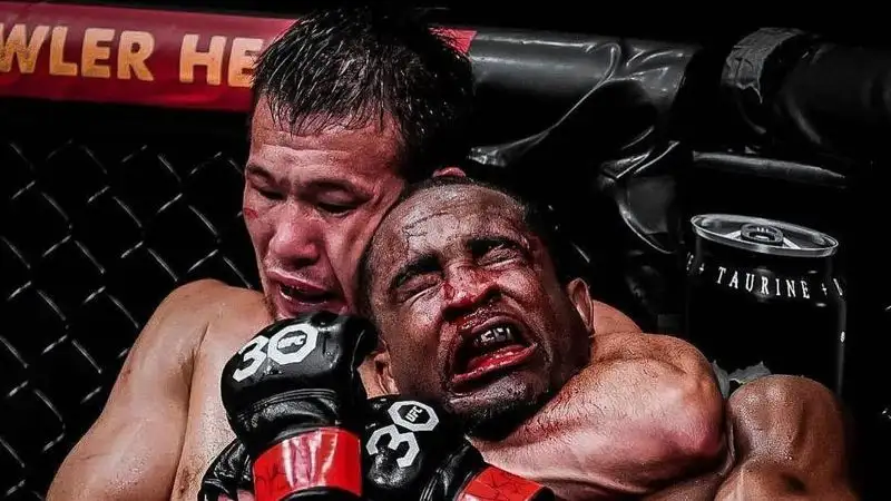 Поединок Шавката Рахмонова в UFC претендует на звание лучшего боя марта