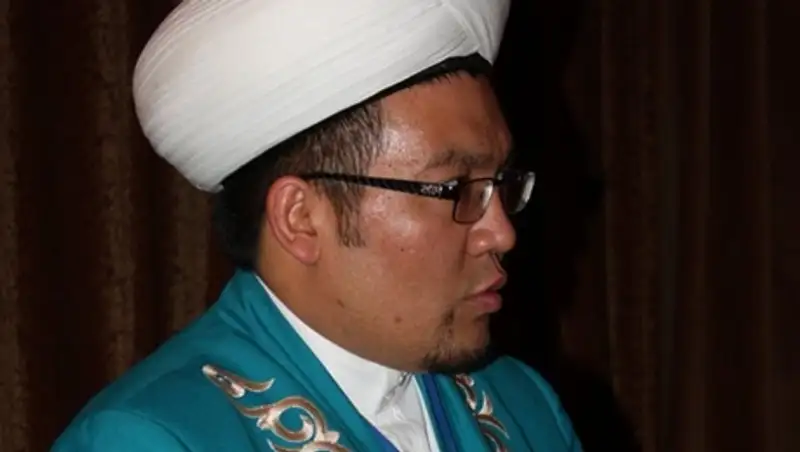 Кыргызстан направил запрос в Казахстан о выдаче экс-муфтия