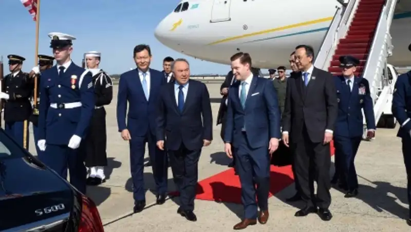 Нурсултан Назарбаев прибыл с визитом в Соединенные Штаты Америки