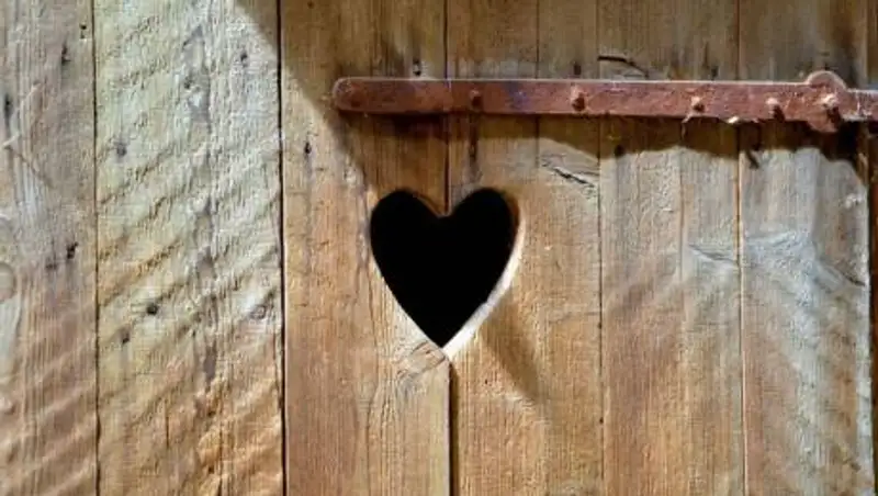 Уличные туалеты при школах в Казахстане: сколько их осталось?