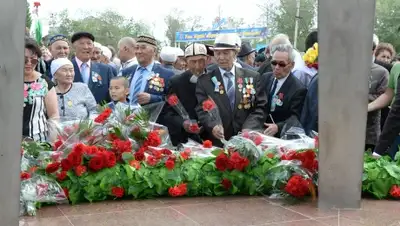 Zakon.kz, фото - Новости Zakon.kz от 10.05.2015 02:25