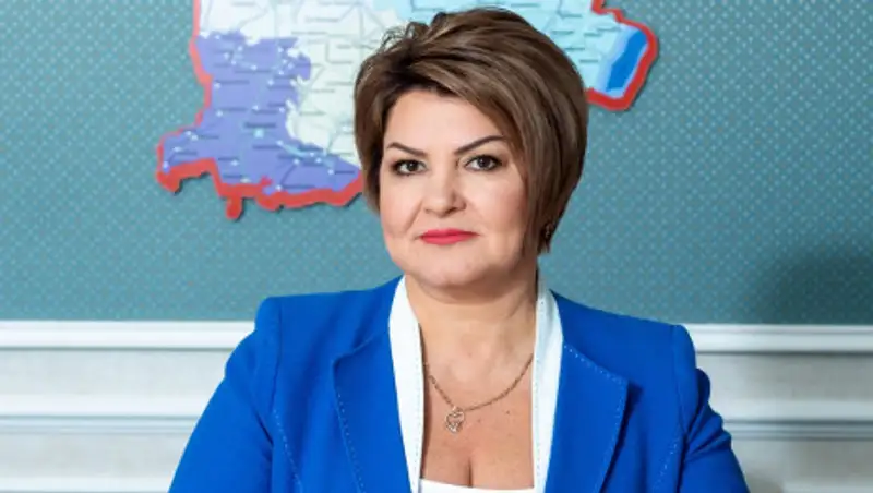 Чиновница извинилась за селфи в шоколадной ванне