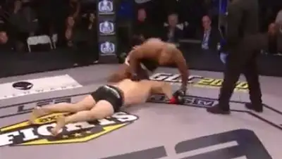 @AXSTVFights / Twitter, фото - Новости Zakon.kz от 26.03.2018 15:15