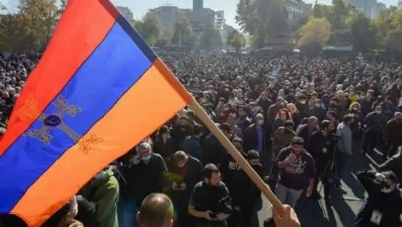 Твои последние часы – оппозиция Армении дала Пашиняну время до вторника